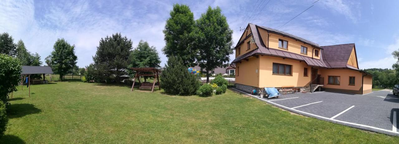 Ferienwohnung Brzoskwiniowy Dom Banska Nizna Exterior foto